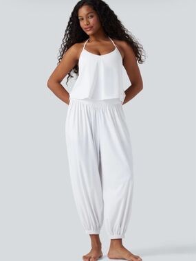 HALARA white jump suit